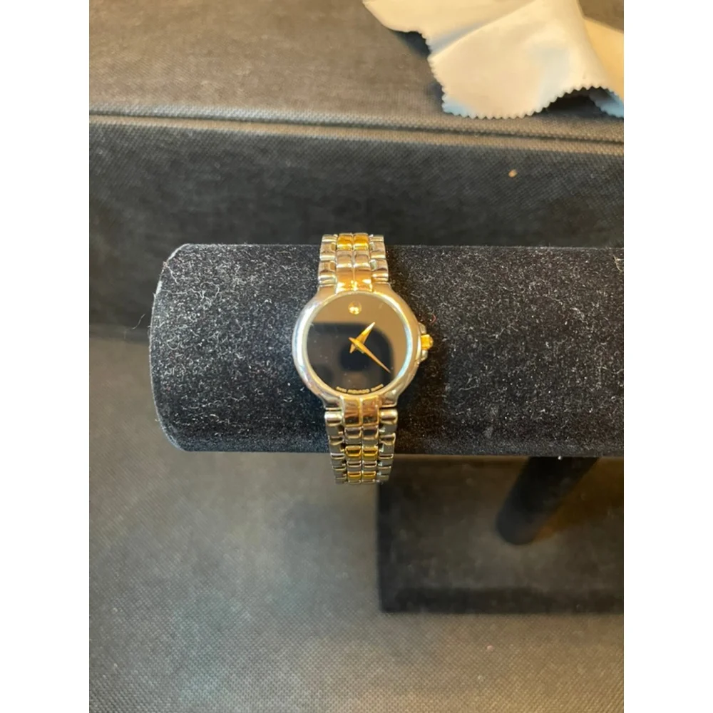 Movado this pre